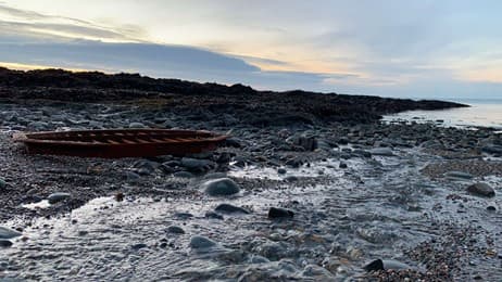 Abandoned Boat thumbnail